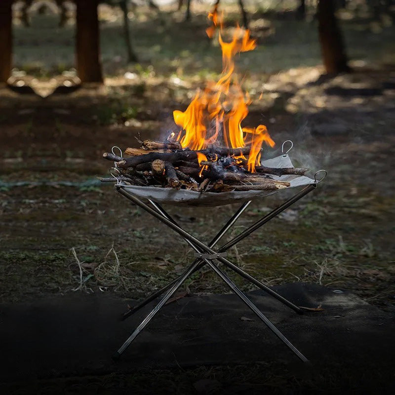 Hopfällbar eldstad i rostfritt stål – perfekt för utflykter