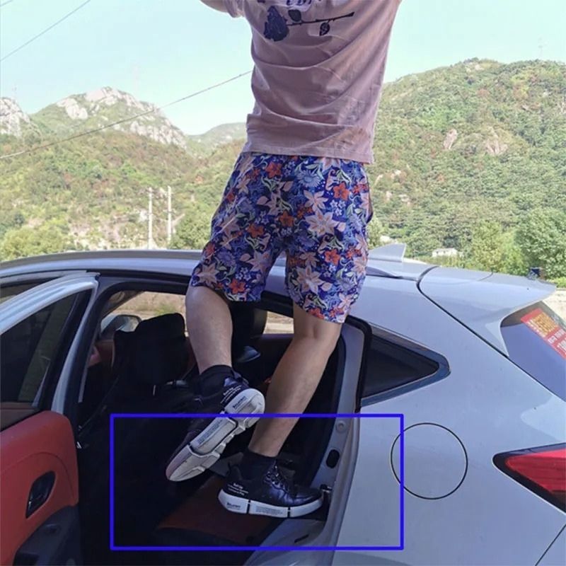 Vikbart bilfotsteg i aluminium för taklast