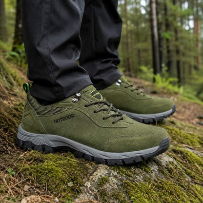 Lätta vandringsskor för promenad och outdoor