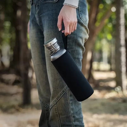 Rostfri Vattenflaska 750 ml – För Camping & Friluftsliv