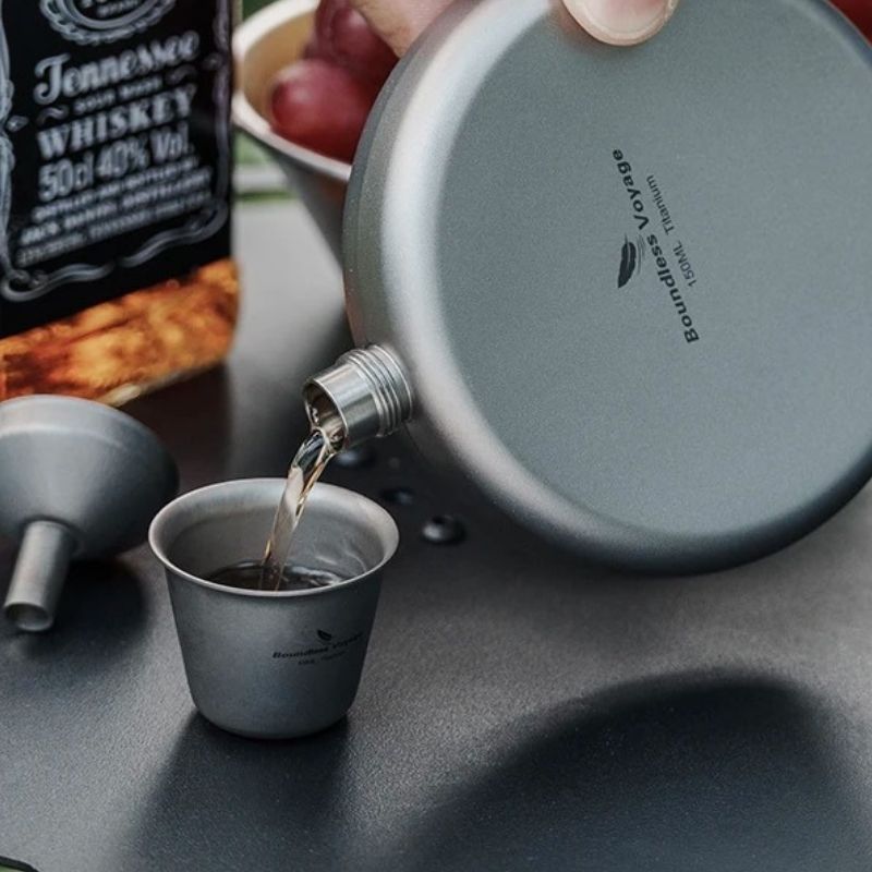 Titanium fickplunta 150 ml med kopp