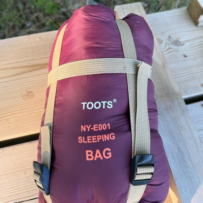 Ultralätt sovsäck - kompakt och varm för backpacking och äventyr